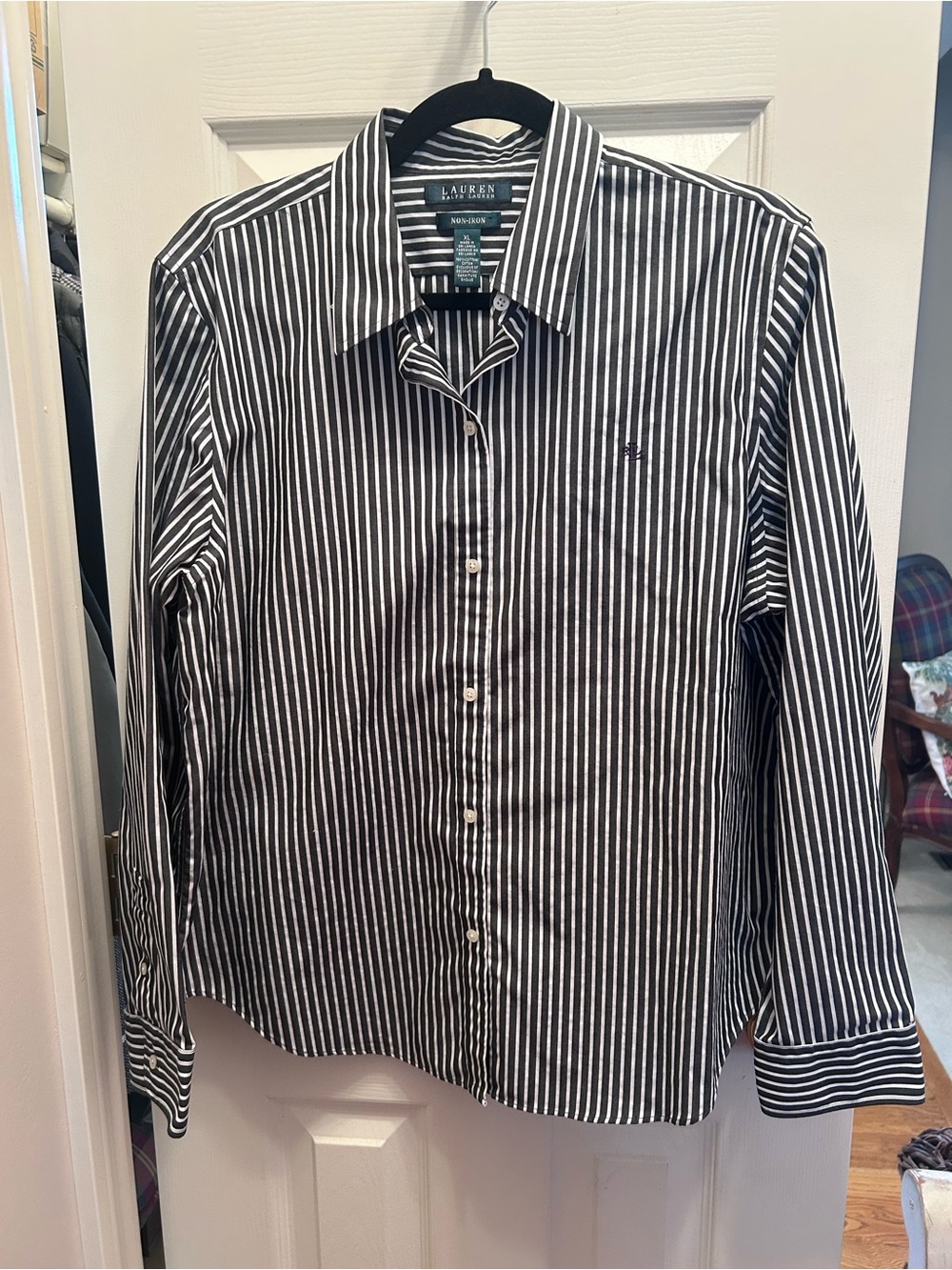 Lauren Ralph Lauren Black & White Stripe Button Down Shirt. Size XL